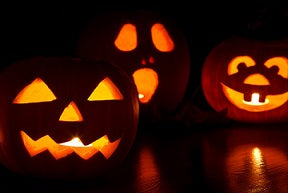 4 easy steps to carve the perfect Halloween pumpkin